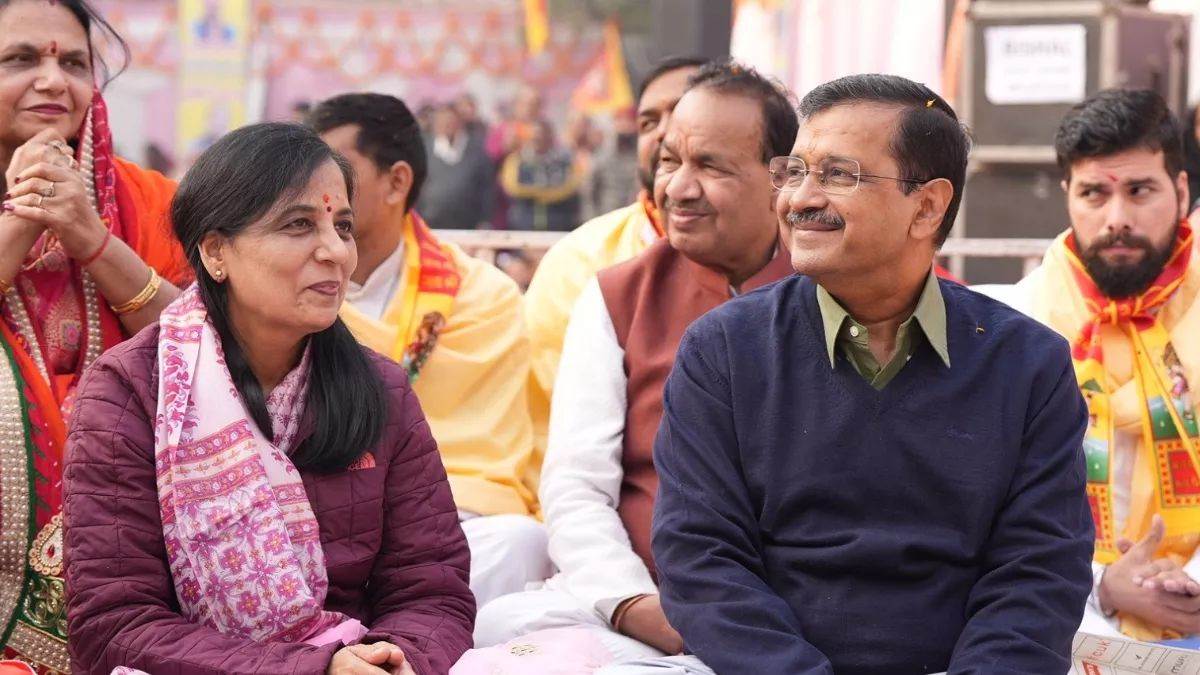 Arvind Kejriwal की गैरमौजूदगी में पत्नी Sunita Kejriwal संभालेंगी दिल्ली की सत्ता ?