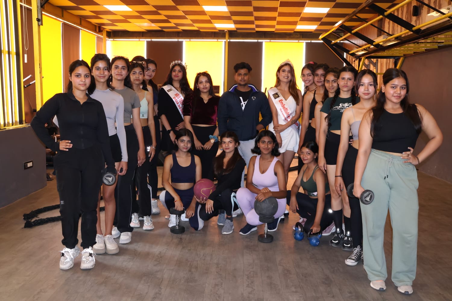 देहरादून पटेल नगर के Fitness Hub Gym में मिस बॉडी ब्यूटीफुल मे टीनेजर्स ने बिखेरे जलवे